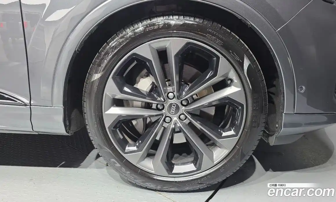 Audi Q7 2025 3.0 Автомат в Москве № 496253, фото 5