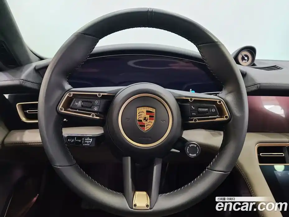 Porsche Taycan 2024 0.1 Автомат в Москве № 498443, фото 9