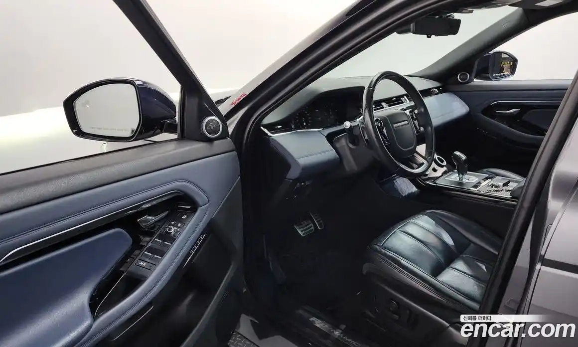 Land Rover Range-Rover Evoque 2020 2.0 Автомат в Москве № 498889, фото 10