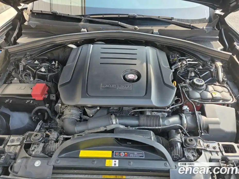 Jaguar F-Pace 2017 2.0 Автомат в Москве № 500314, фото 11