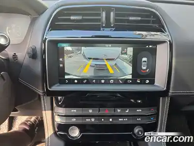 Jaguar F-Pace 2017 2.0 Автомат в Москве № 500314, миниатюра 12