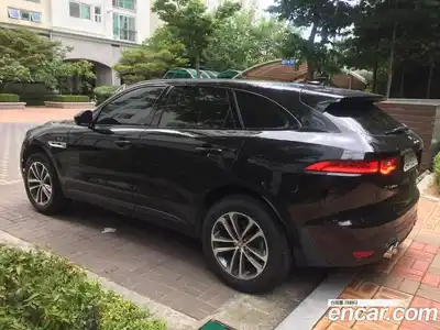 Jaguar F-Pace 2017 2.0 Автомат в Москве № 500314, миниатюра 2