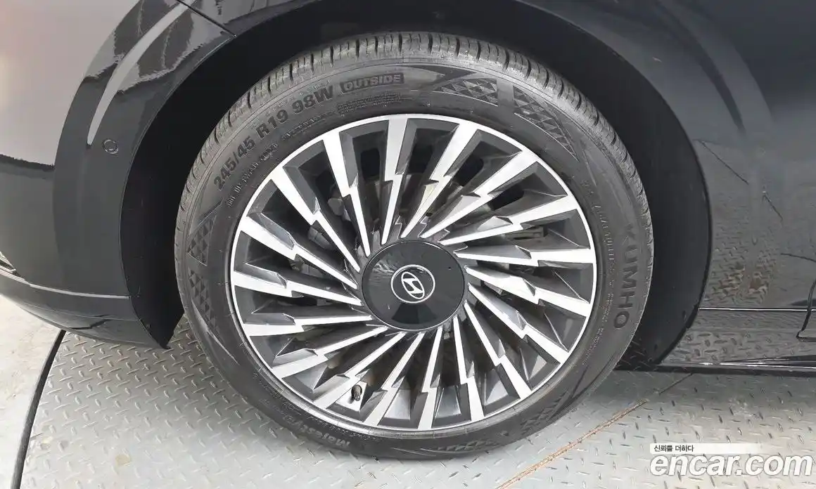 Hyundai Grandeur 2024 1.6 Автомат в Москве № 5136, фото 7