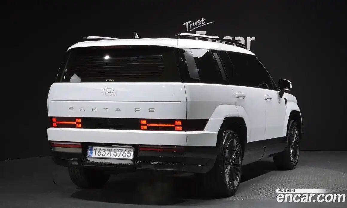 Hyundai Santa Fe 2025 1.6 Автомат в Москве № 517551, фото 1