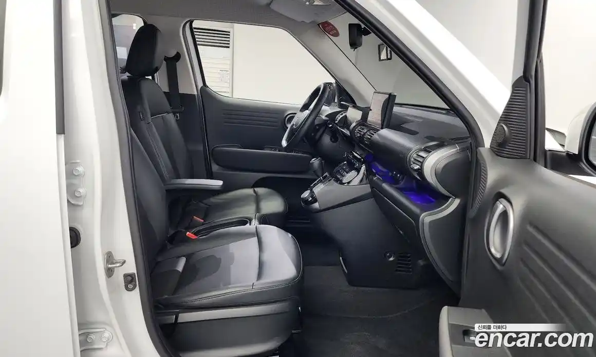 Hyundai Casper 2023 1.0 Автомат в Москве № 517622, фото 12