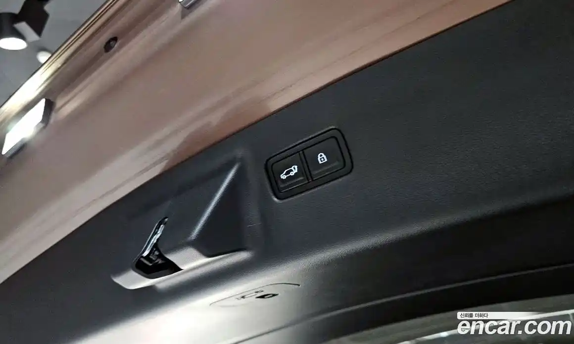 Hyundai Santa Fe 2024 1.6 Автомат в Москве № 517994, фото 20