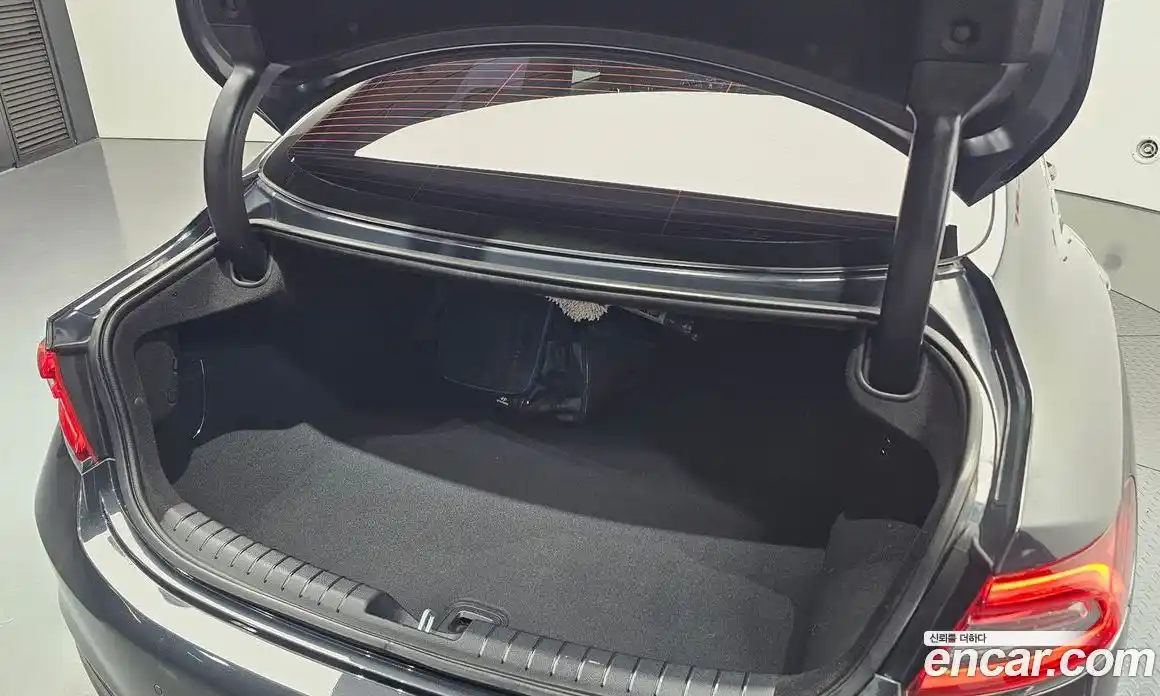 Hyundai Grandeur 2018 2.4 Автомат в Москве № 518239, фото 20