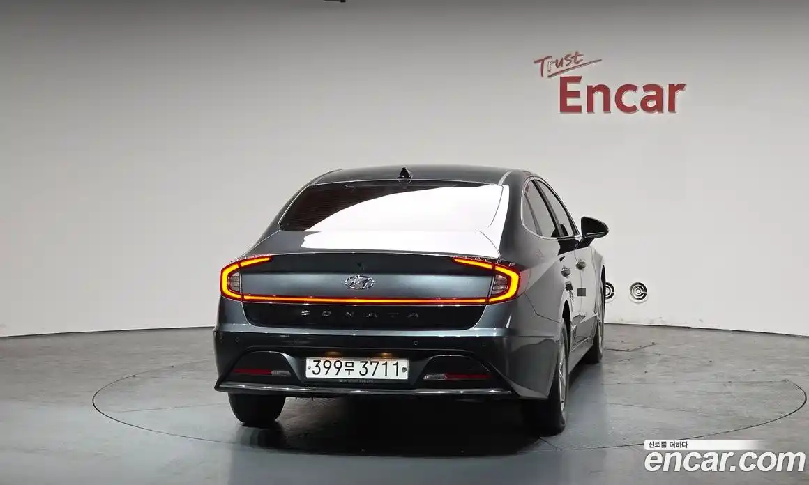 Hyundai Sonata 2020 2.0 Автомат в Москве № 519017, фото 3