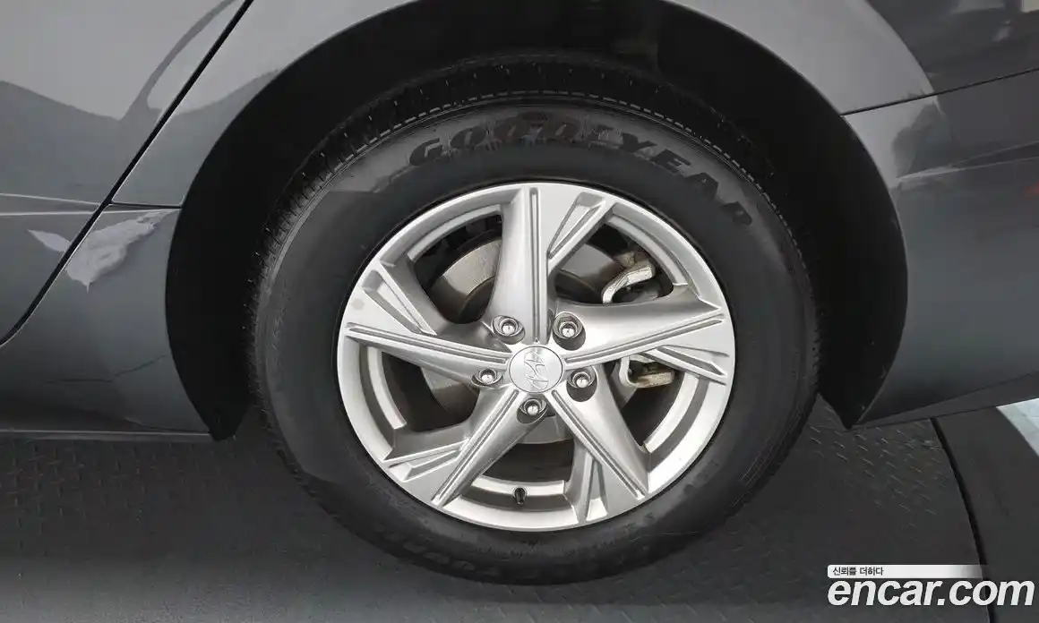 Hyundai Sonata 2020 2.0 Автомат в Москве № 519017, фото 4