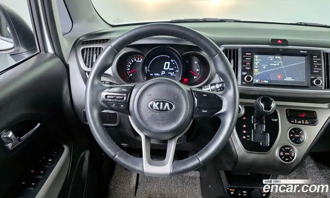 Kia Ray 2019 1.0 Автомат в Москве № 519620, фото 13