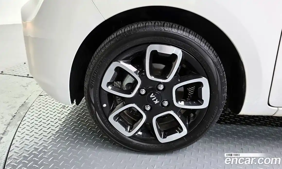 Kia Ray 2019 1.0 Автомат в Москве № 519620, фото 5