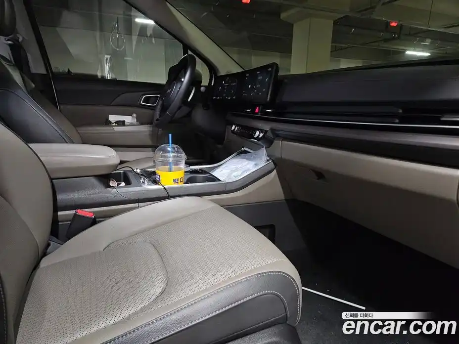 Kia Canival 2025 1.6 Автомат в Москве № 519849, фото 7