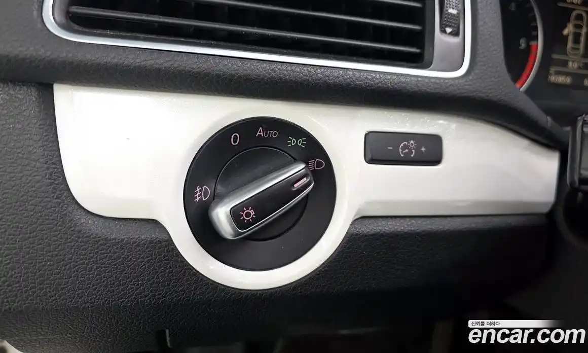 Volkswagen Passat 2013 2.0 Автомат в Москве № 520809, фото 18