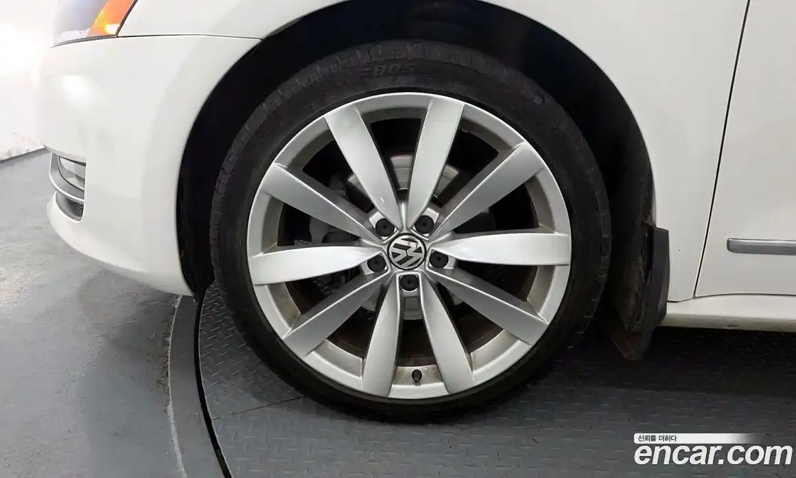 Volkswagen Passat 2013 2.0 Автомат в Москве № 520809, фото 5