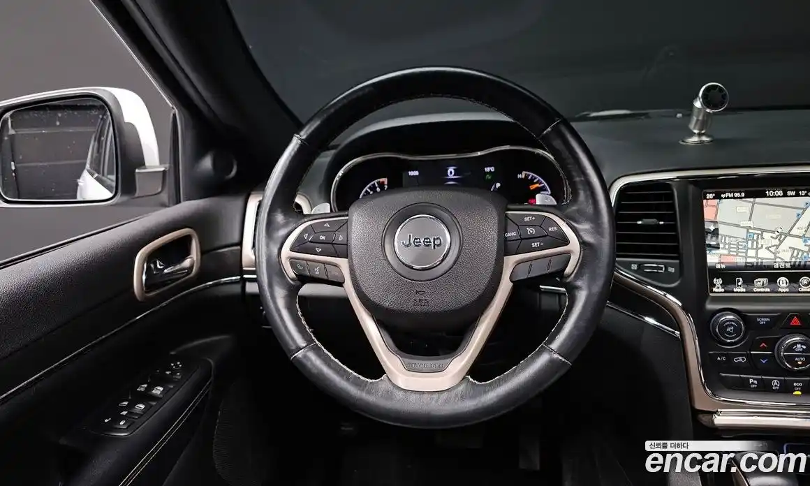 Jeep Cherokee 2017 3.0 Автомат в Москве № 522177, фото 13