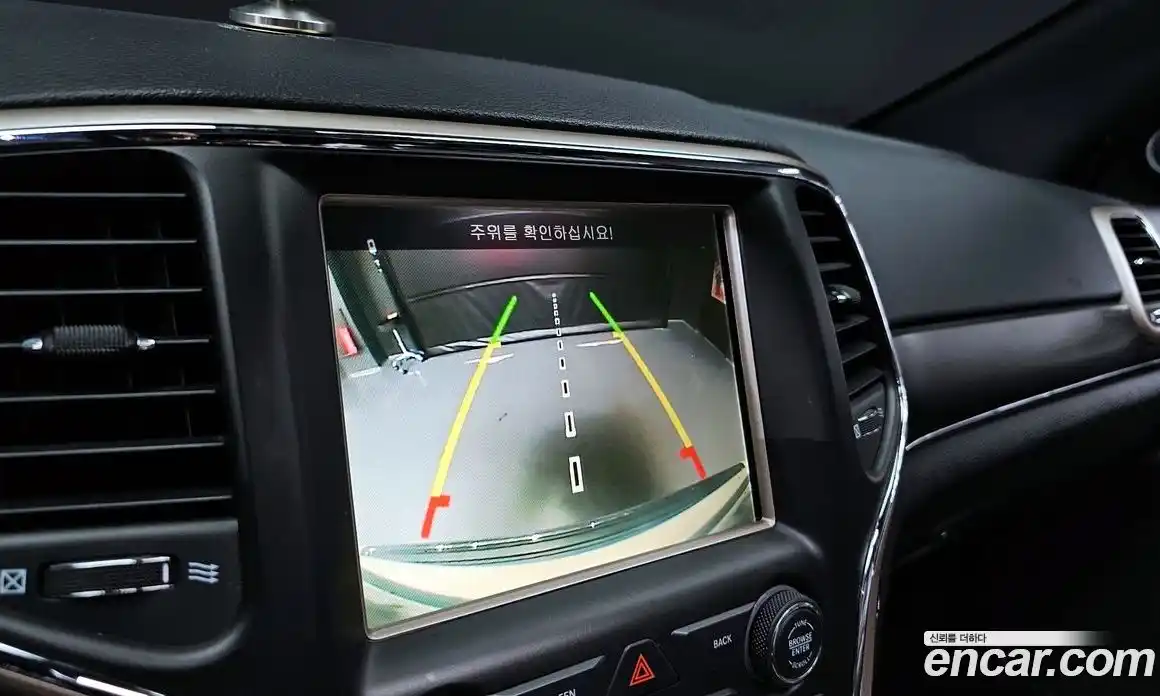 Jeep Cherokee 2017 3.0 Автомат в Москве № 522177, фото 15