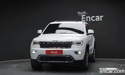 Jeep Cherokee 2017 3.0 Автомат в Москве № 522177, миниатюра 3