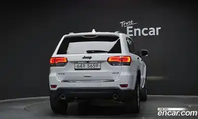 Jeep Cherokee 2017 3.0 Автомат в Москве № 522177, миниатюра 4