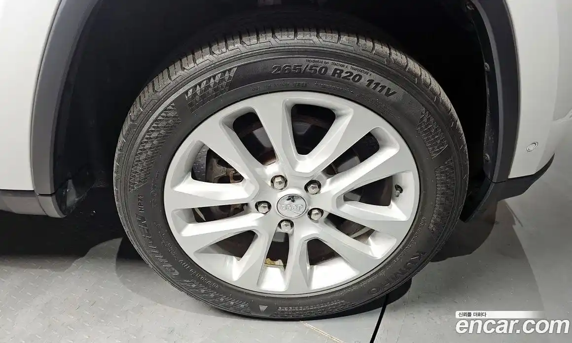 Jeep Cherokee 2017 3.0 Автомат в Москве № 522177, фото 5