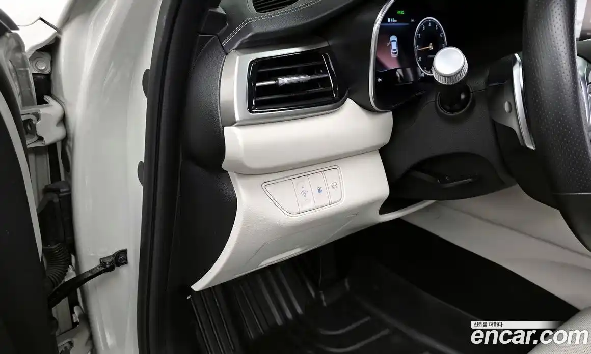 Genesis G70 2024 2.5 Автомат в Москве № 523840, фото 17