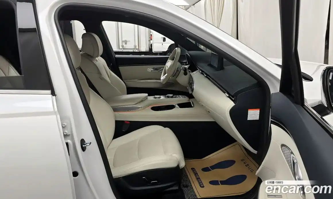 Genesis GV70 2022 0.1 Автомат в Москве № 523879, фото 11