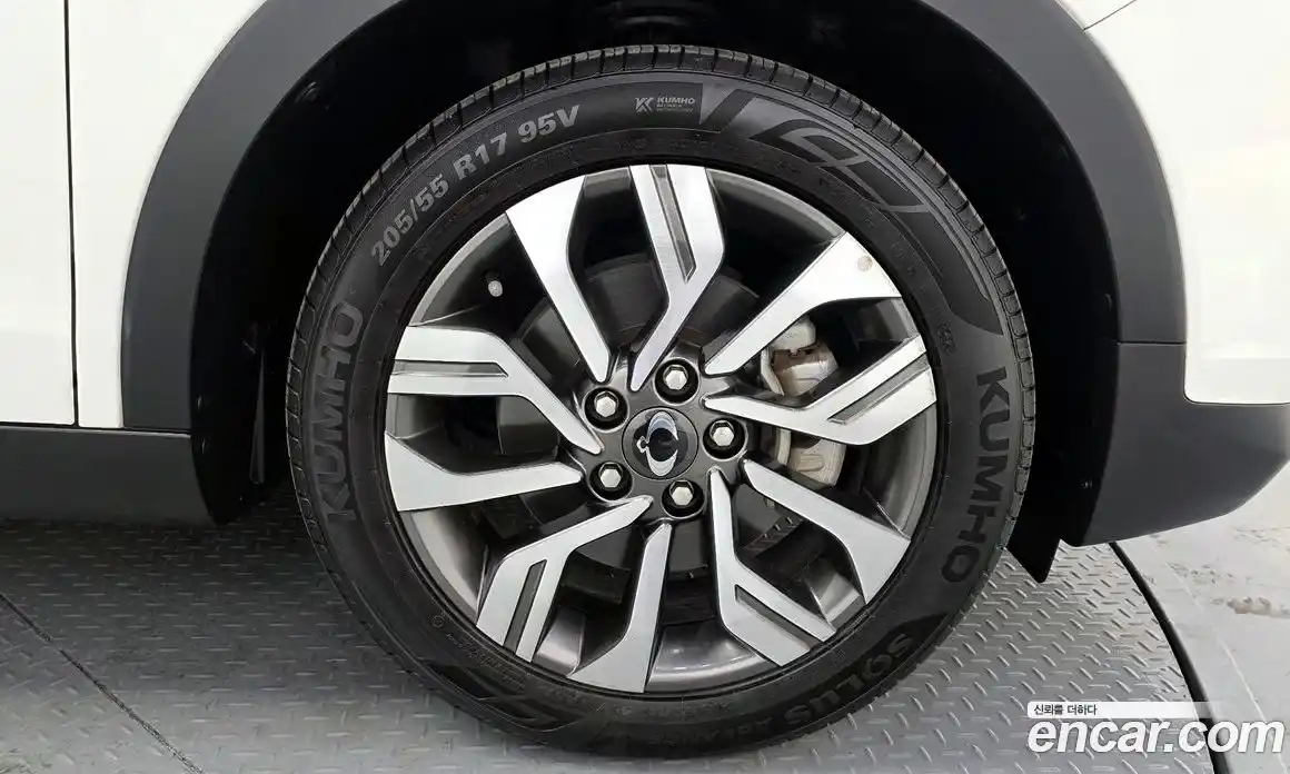 SsangYong TIBOLI 2019 1.6 Автомат в Москве № 525169, фото 5