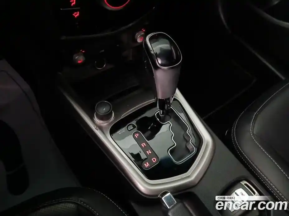 SsangYong TIBOLI 2016 1.6 Автомат в Москве № 526342, фото 15