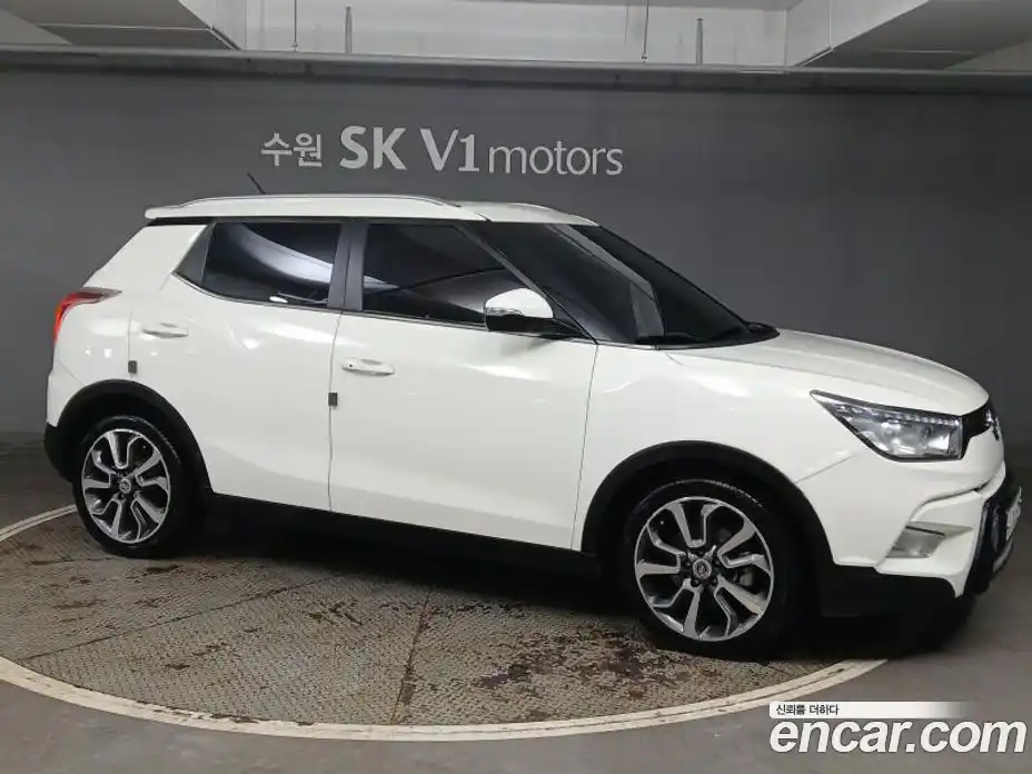 SsangYong TIBOLI 2016 1.6 Автомат в Москве № 526342, фото 3