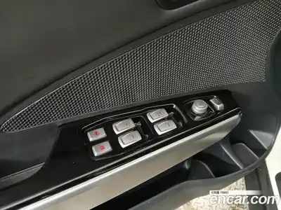 SsangYong TIBOLI 2016 1.6 Автомат в Москве № 526342, миниатюра 10