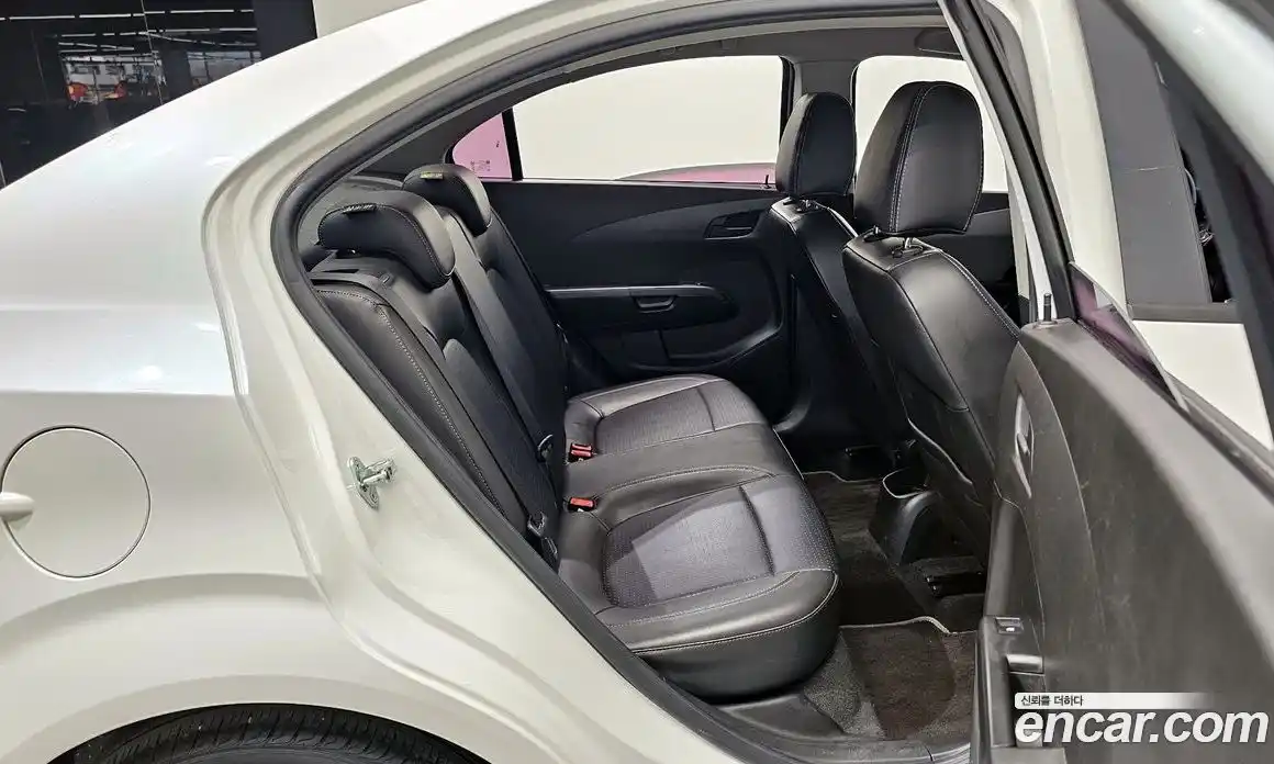 Chevrolet Aveo 2015 1.4 Автомат в Москве № 527986, фото 12