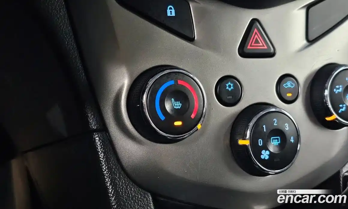 Chevrolet Aveo 2015 1.4 Автомат в Москве № 527986, фото 19