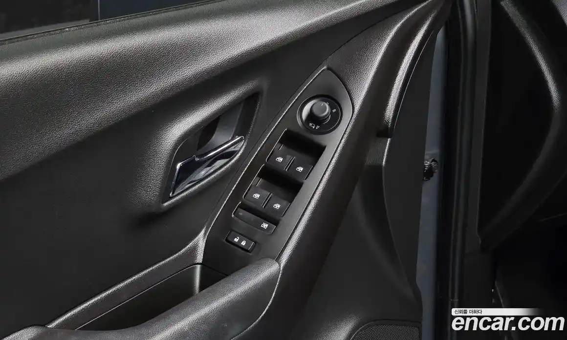 Chevrolet Trax 2019 1.4 Автомат в Москве № 527993, фото 17