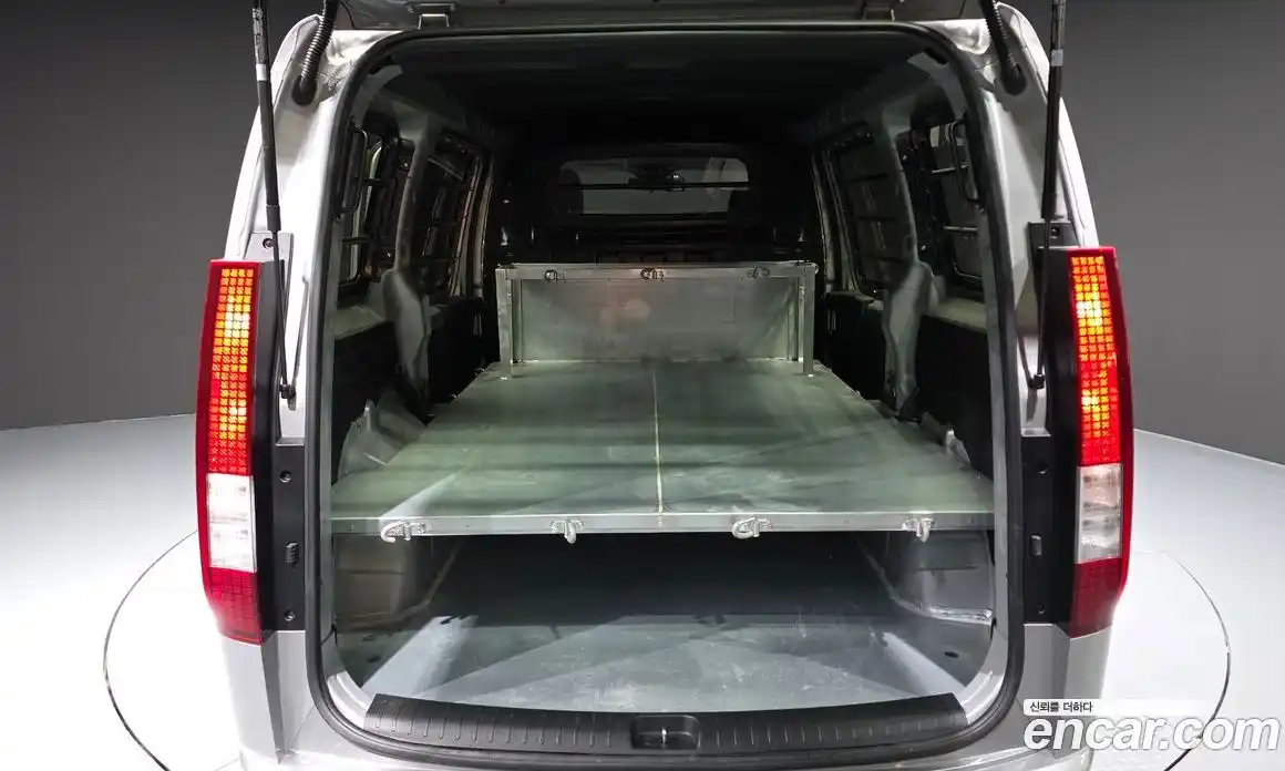 Hyundai Staria 2022 2.2 Автомат в Москве № 529420, фото 20