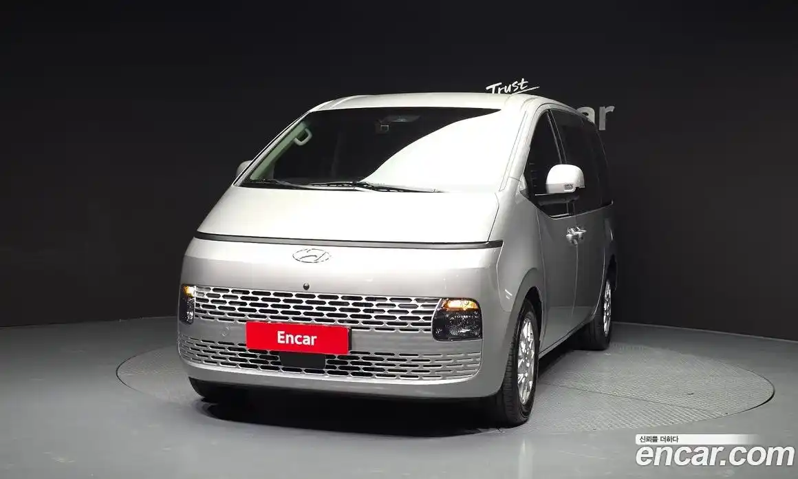 Hyundai Staria 2022 2.2 Автомат в Москве № 529420, фото 3