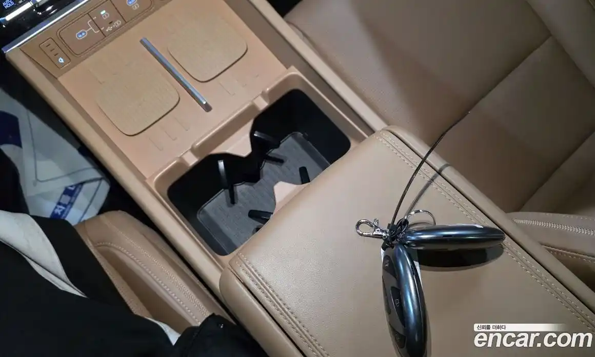 Hyundai Santa Fe 2024 2.5 Автомат в Москве № 531392, фото 14