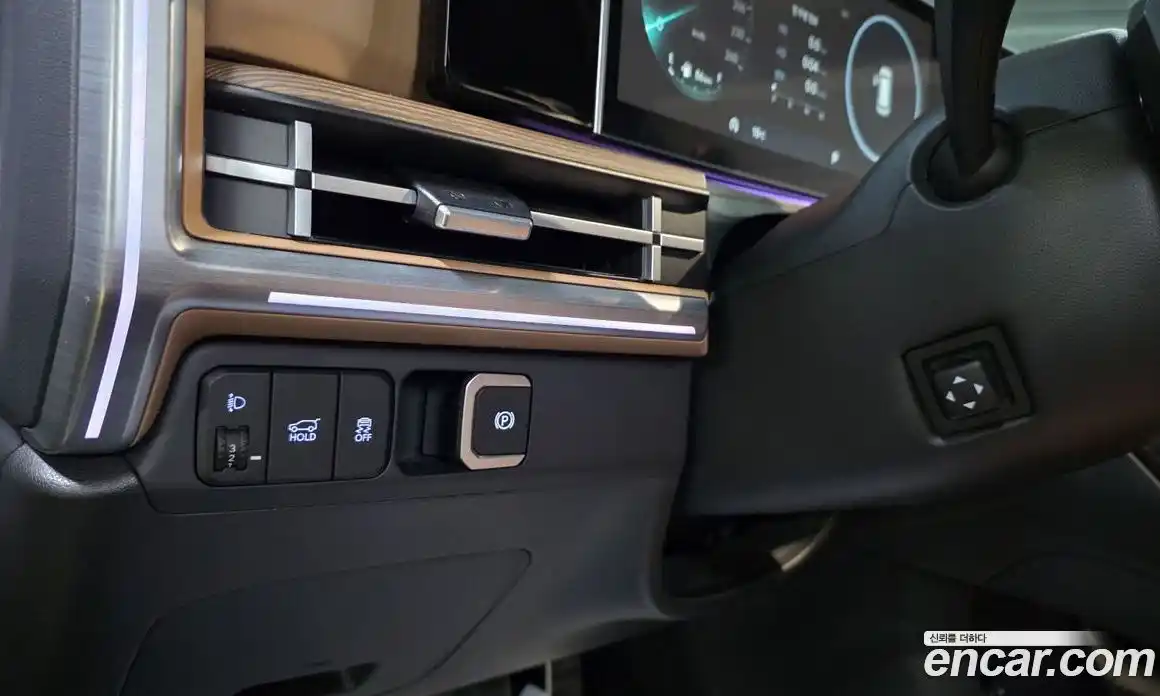 Hyundai Santa Fe 2024 2.5 Автомат в Москве № 531392, фото 15