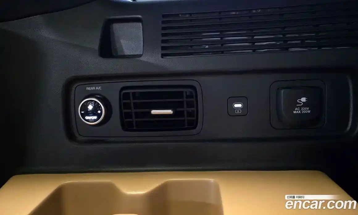 Hyundai Santa Fe 2024 2.5 Автомат в Москве № 531392, фото 18