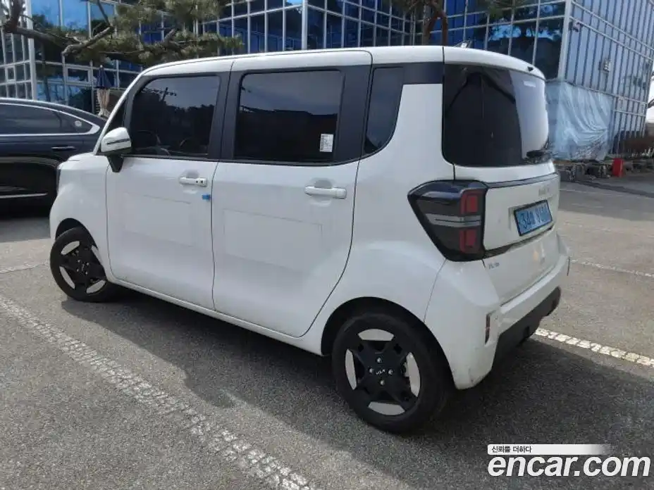 Kia Ray 2024 0.4 Автомат в Москве № 531744, фото 12