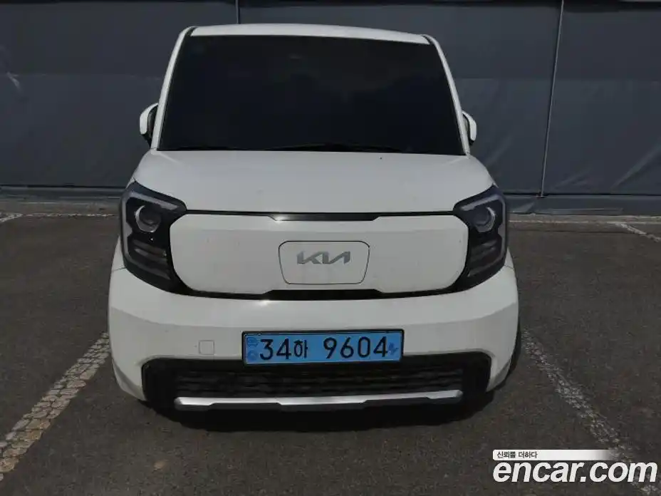 Kia Ray 2024 0.4 Автомат в Москве № 531744, фото 3