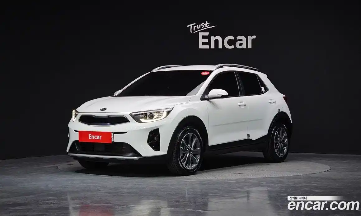 Kia Stonic 2019 1.4 Автомат в Москве № 532563, фото 1