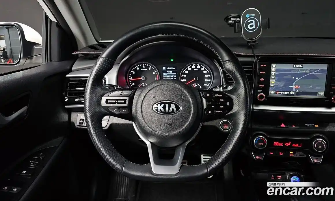 Kia Stonic 2019 1.4 Автомат в Москве № 532563, фото 13