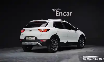 Kia Stonic 2019 1.4 Автомат в Москве № 532563, миниатюра 2