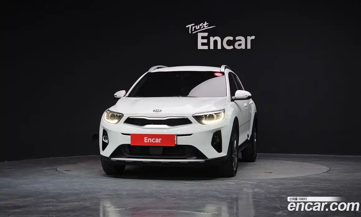 Kia Stonic 2019 1.4 Автомат в Москве № 532563, фото 3