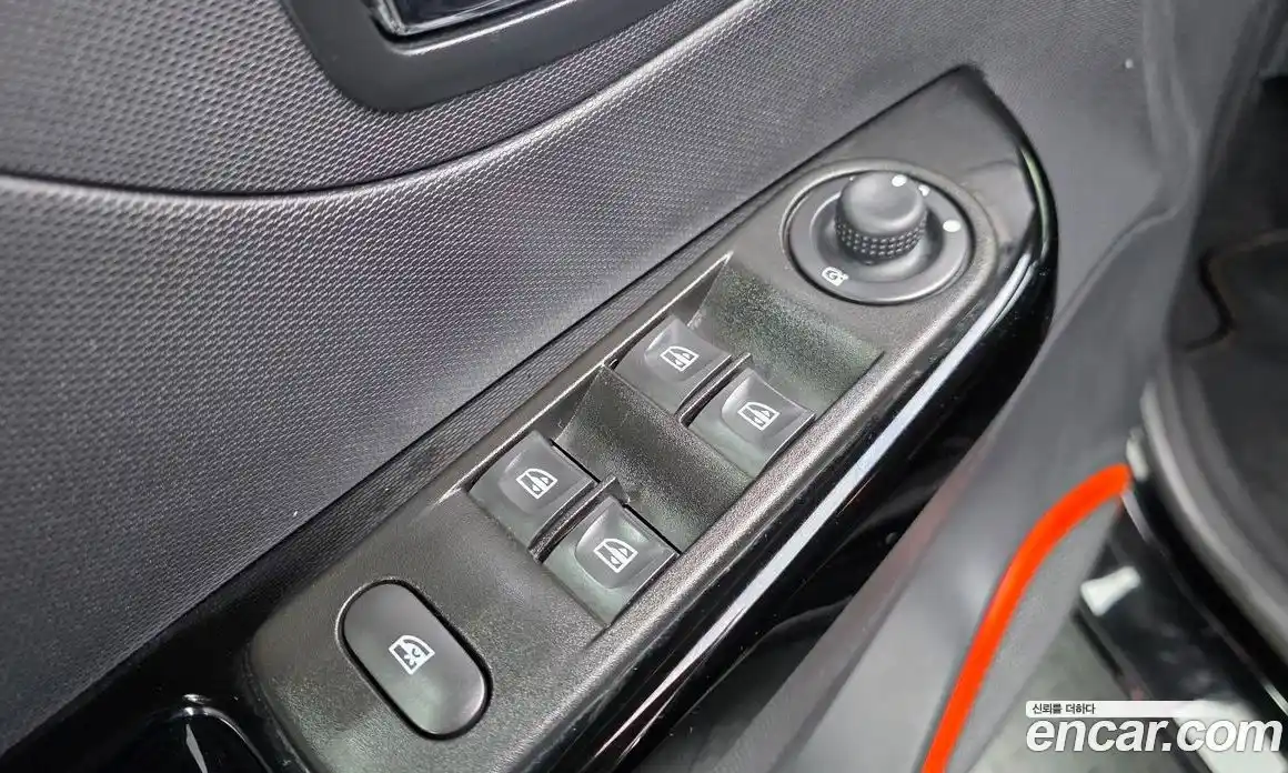 Renault QM3 2016 1.5 Автомат в Москве № 533726, фото 13