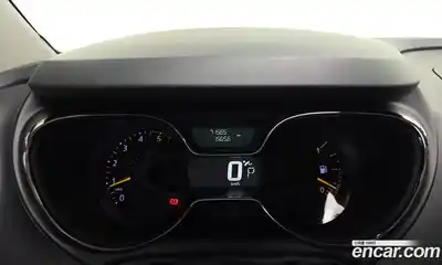 Renault QM3 2016 1.5 Автомат в Москве № 533726, миниатюра 8