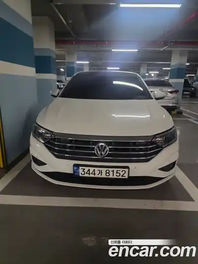 Volkswagen Jetta 2020 1.5 Автомат в Москве № 533815, миниатюра 3