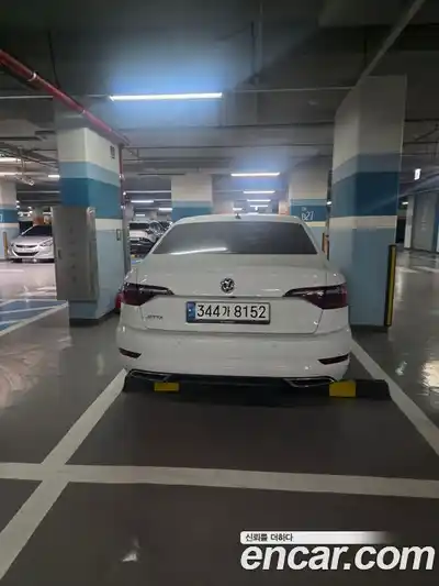 Volkswagen Jetta 2020 1.5 Автомат в Москве № 533815, миниатюра 4