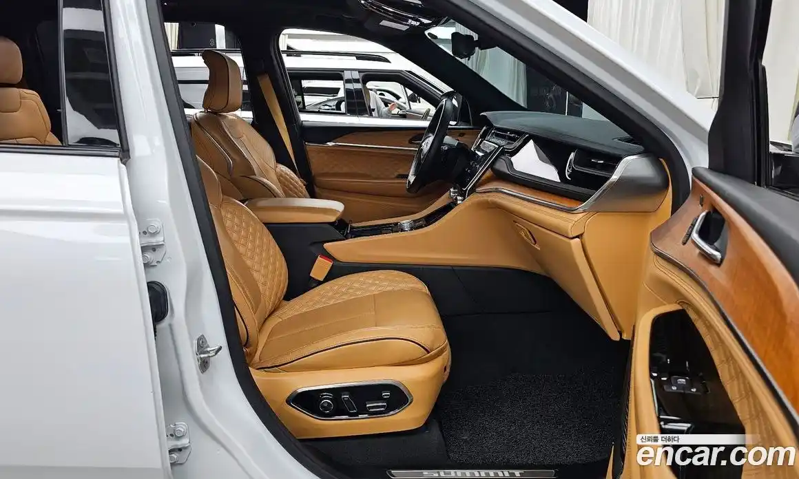 Jeep Cherokee 2023 3.6 Автомат в Москве № 534857, фото 11