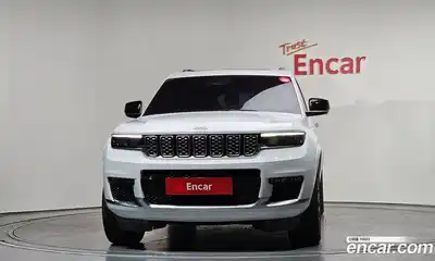 Jeep Cherokee 2023 3.6 Автомат в Москве № 534857, миниатюра 3