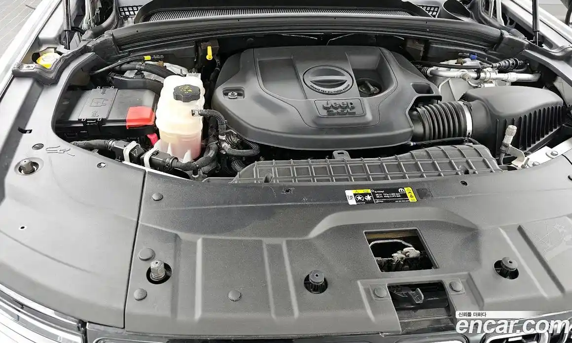 Jeep Cherokee 2023 3.6 Автомат в Москве № 534857, фото 6